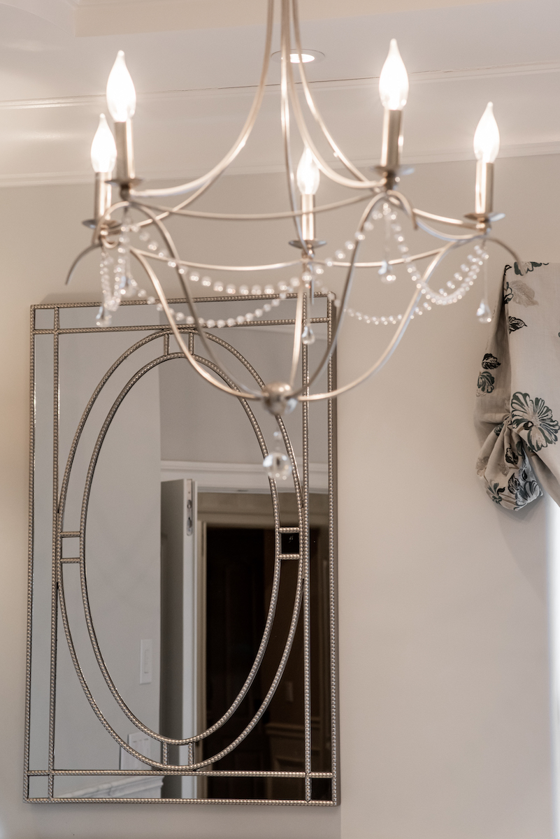 chandelier-details-mount-sinai-ny-bedroom-design