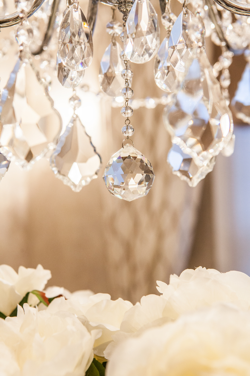 dining-room-chandelier-lighting-details