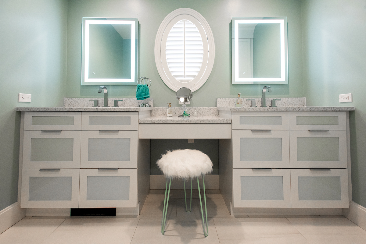 dual-sinks-teal-blue-bathroom-interior-design