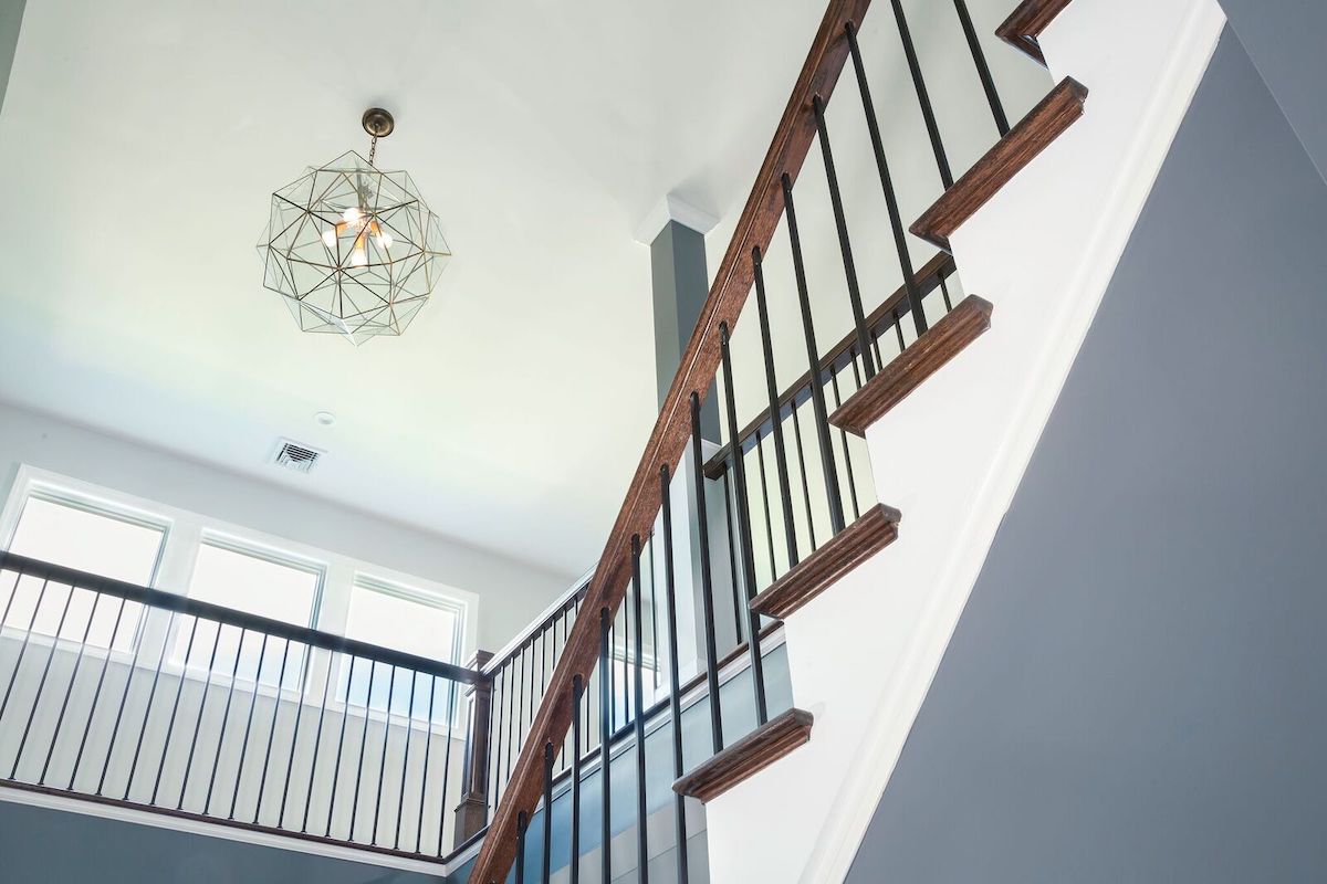 home-renovation-foyer-staircase-east-rockaway-ny