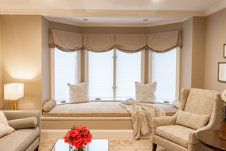 melissa-sacco-interior-living-room-window-seat-cushion