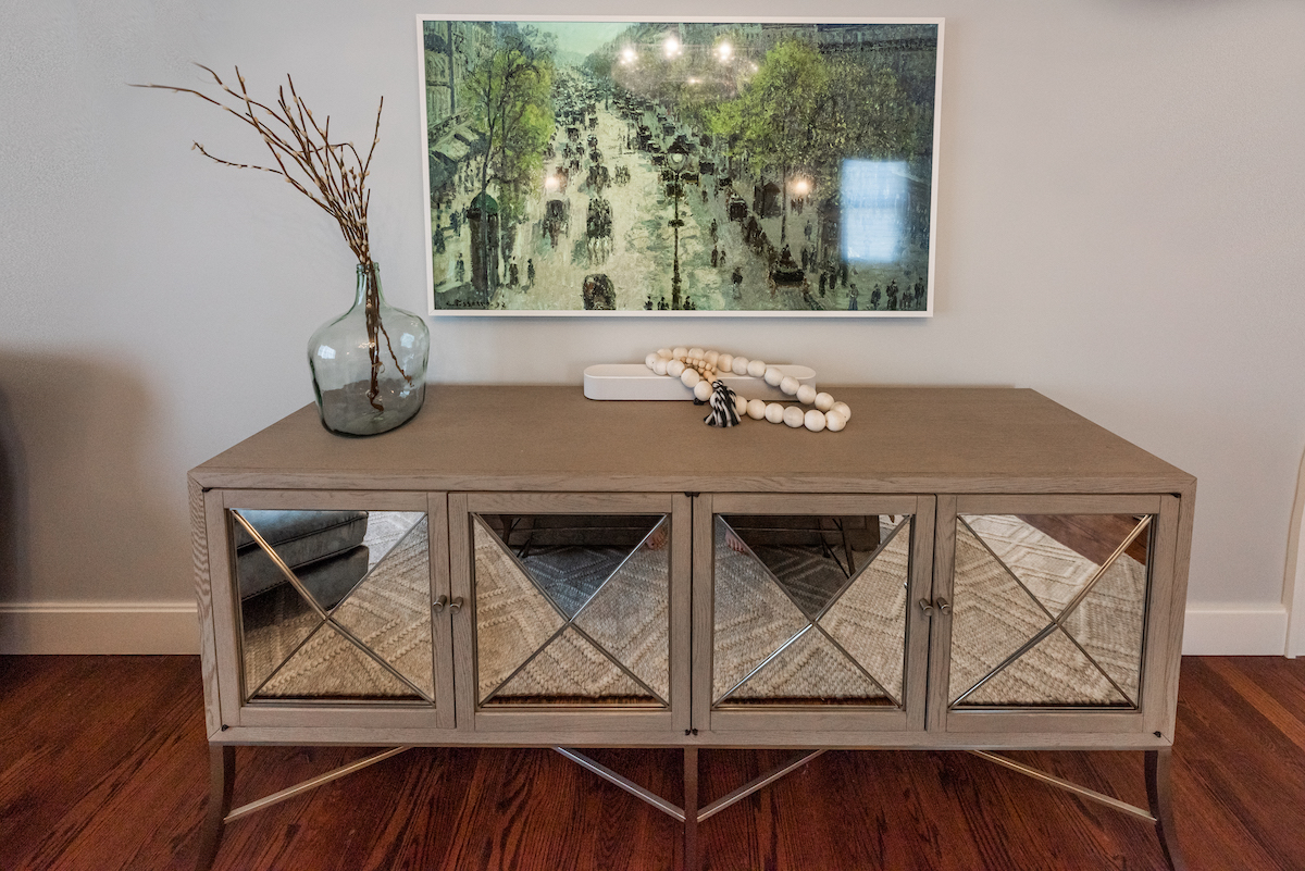 sidetable-entertainment-console-table-mounted-tv-bedroom-design