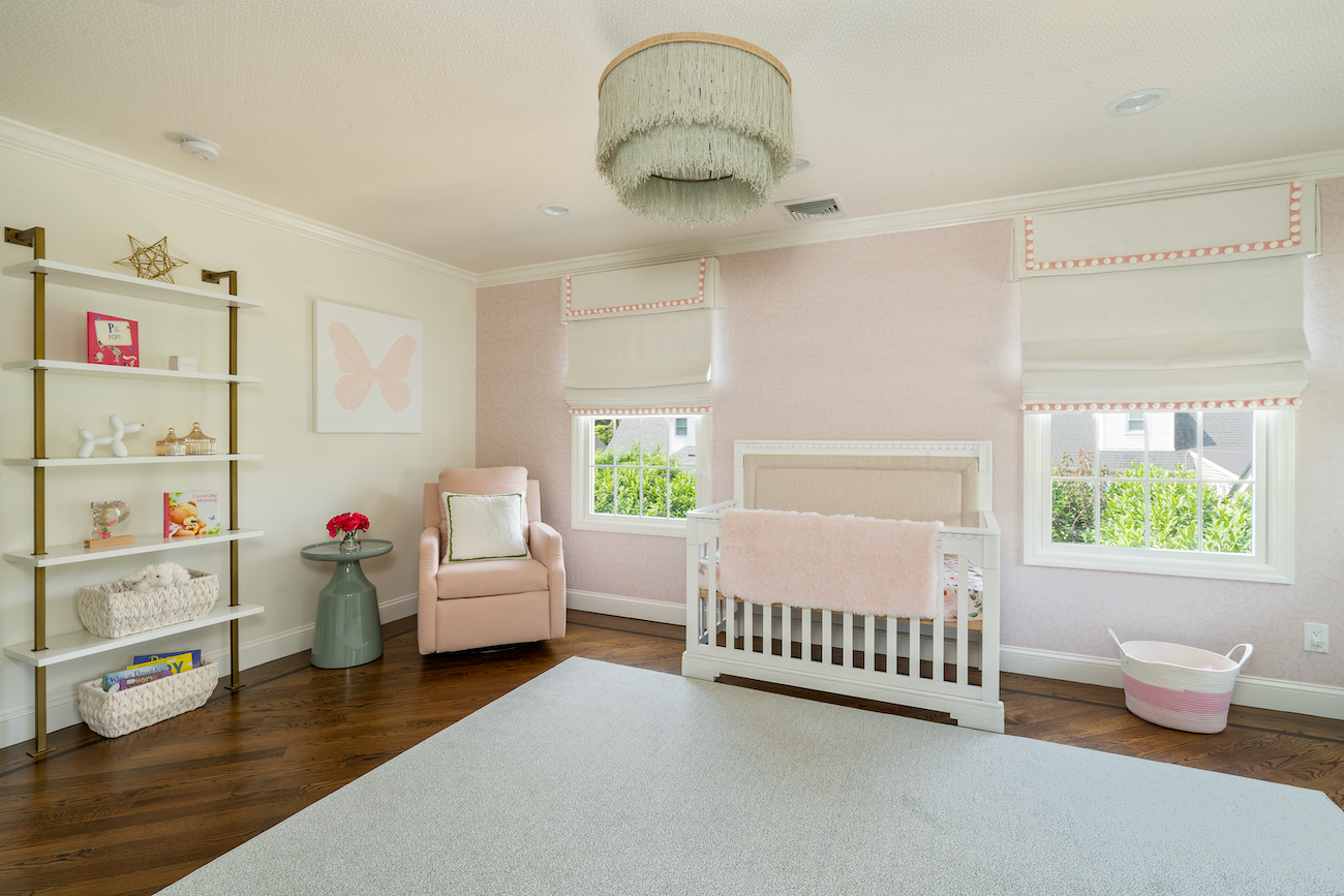 girls-baby-nursery-interior-design-pink-white