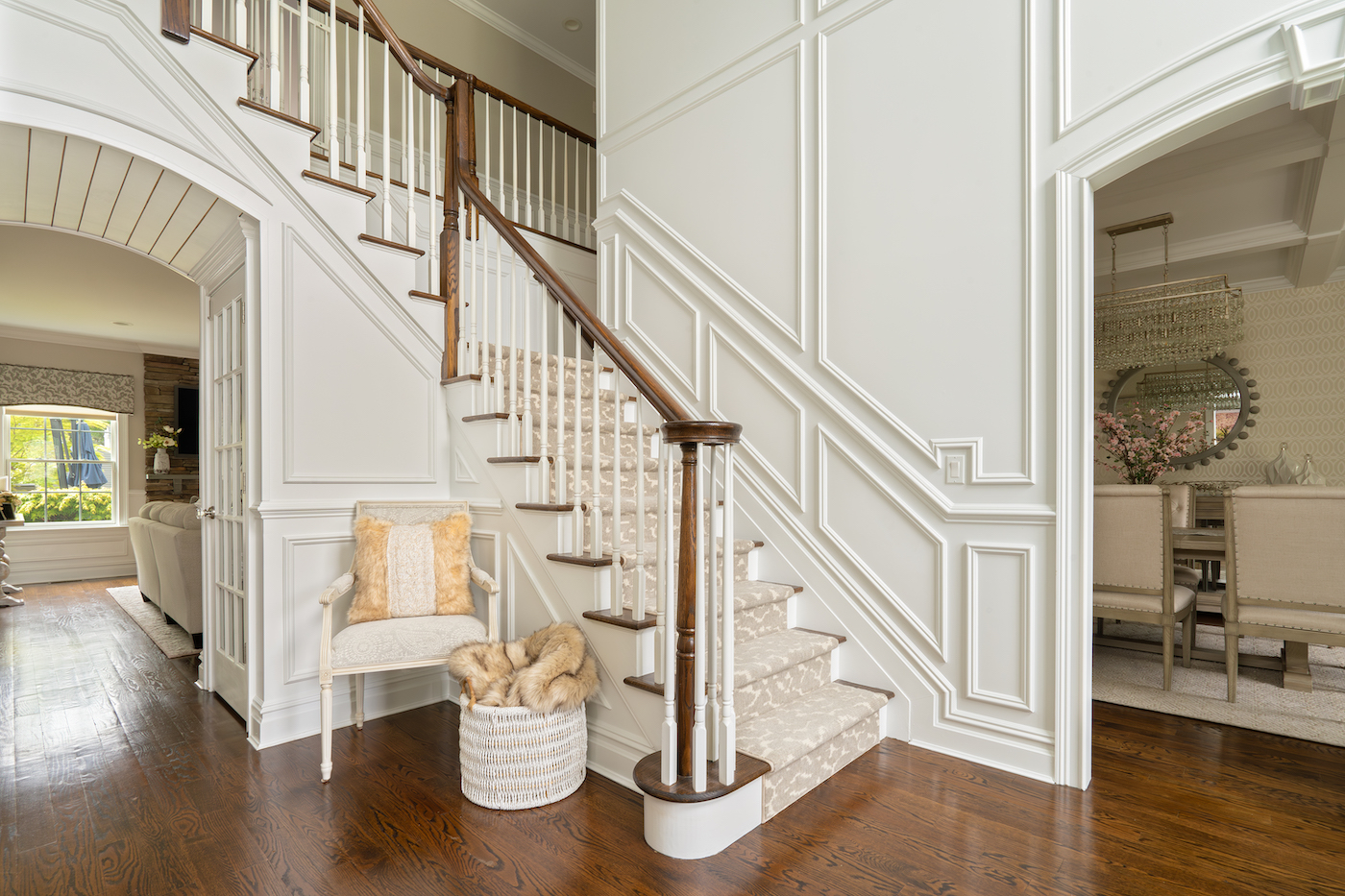 staircase-design-wantagh-ny-foyer-design