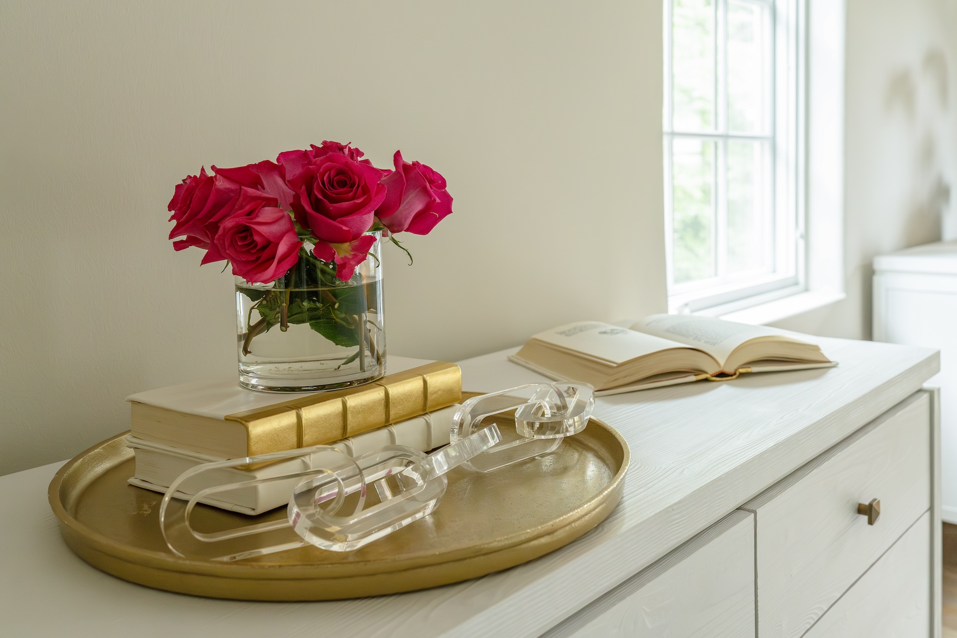 Bedroom Dresser Detail Tray With Vase Roses