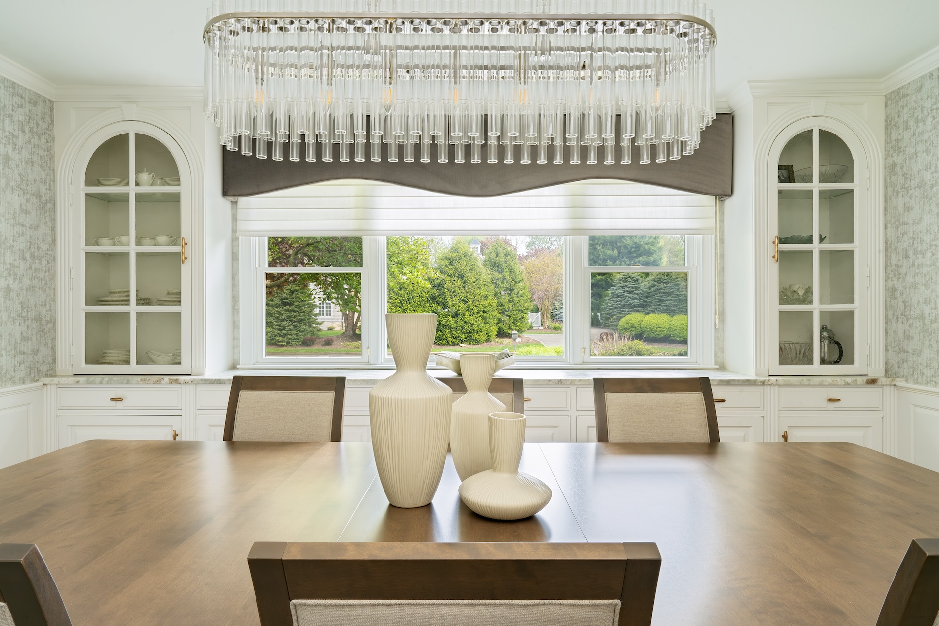 Dining Room Interior Design Crystal Chandelier