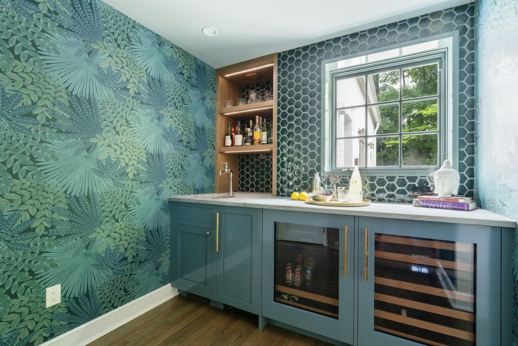 Wet Bar With Wallpaper Accent Wall